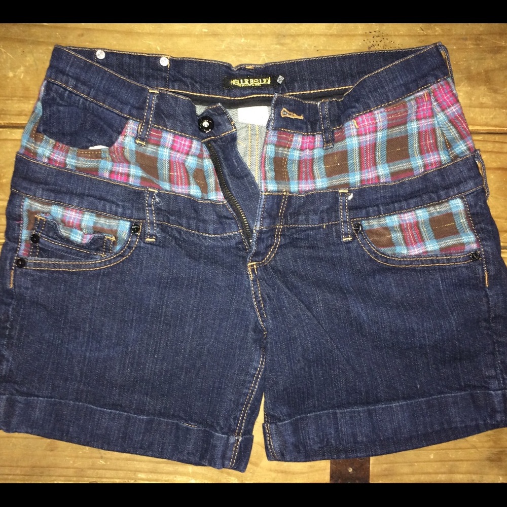 🚨Layered Denim shorts.